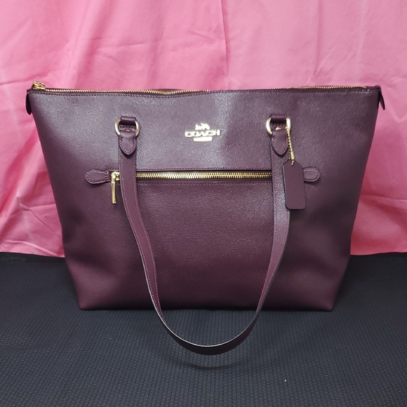 Coach Gallery Tote Bag - Cross Grain Leather - Dark Purple w/ Gold Hardware - Picture 1 of 13
